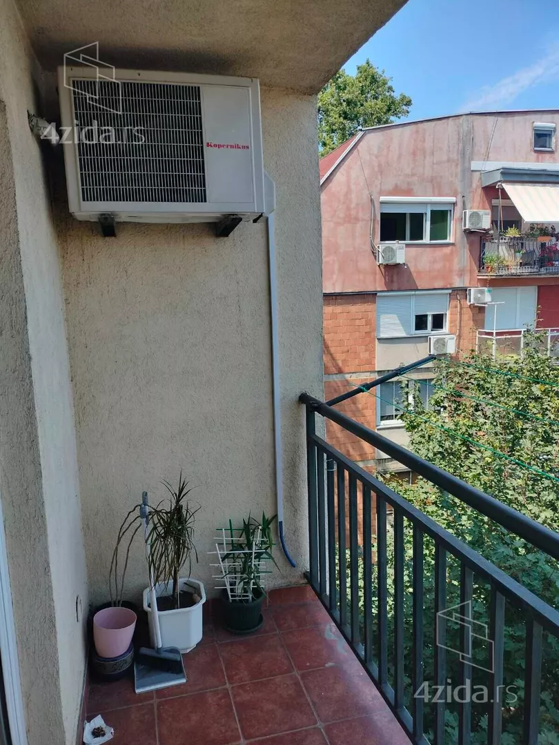Dvosoban stan za izdavanje, Pera Ćetkovića 64, 400€, 55m² — 6