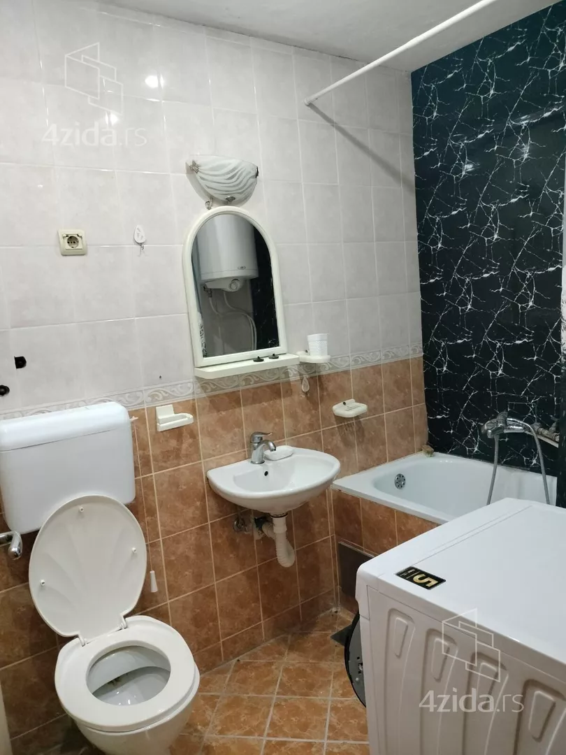 Dvosoban stan za izdavanje, Pera Ćetkovića 64, 400€, 55m² — 8