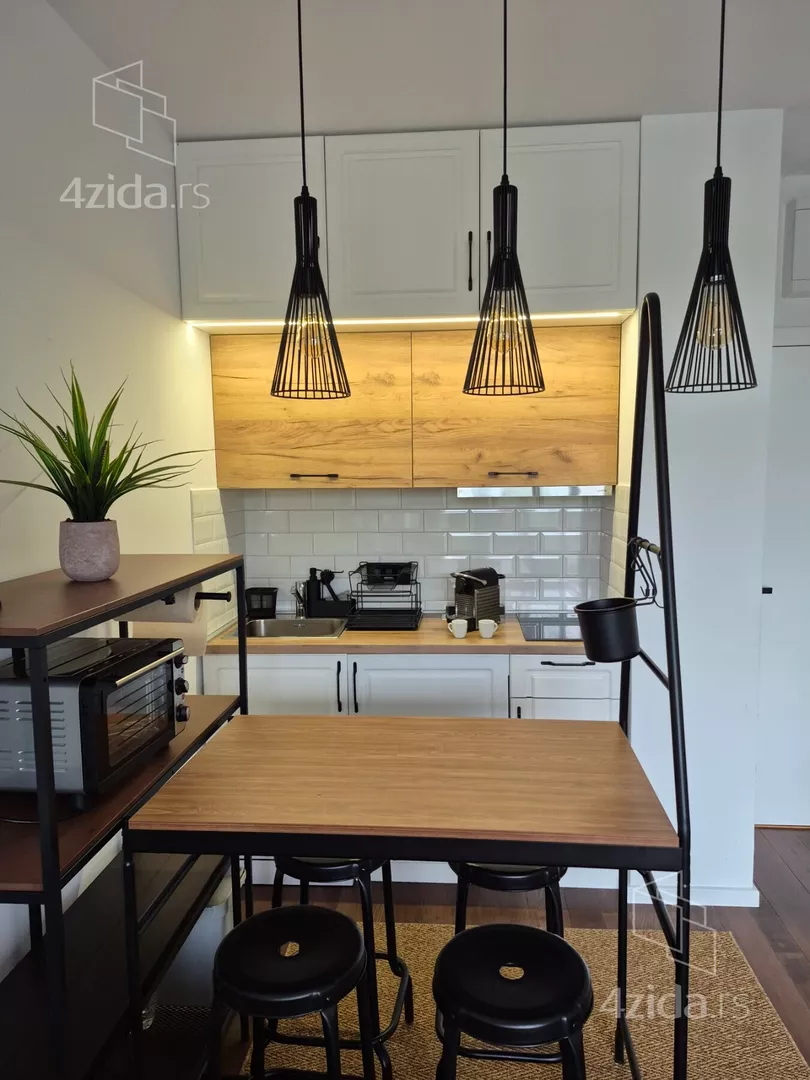 Dvosoban stan za izdavanje, Prvomajska 84, 450€, 45m² — 3