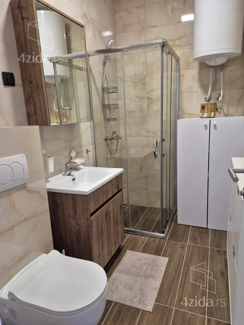 Dvosoban stan za izdavanje, Prvomajska 84, 450€, 45m² — 4