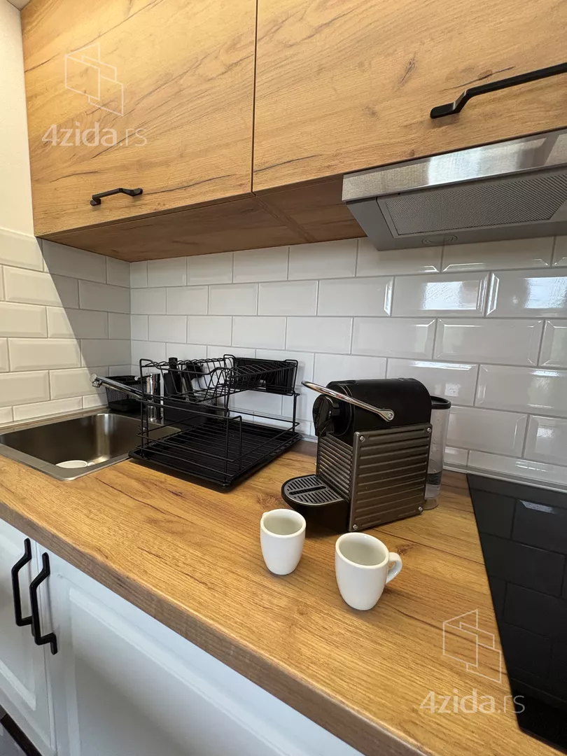 Dvosoban stan za izdavanje, Prvomajska 84, 450€, 45m² — 8