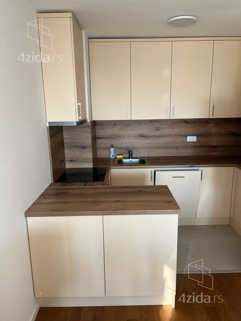 Dvosoban stan za izdavanje, Slanački Put 76E, 650€, 46m² — 9