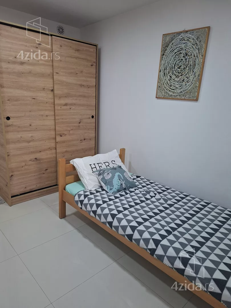 Dvosoban stan za izdavanje, Solunska 7, 380€, 35m² — 11