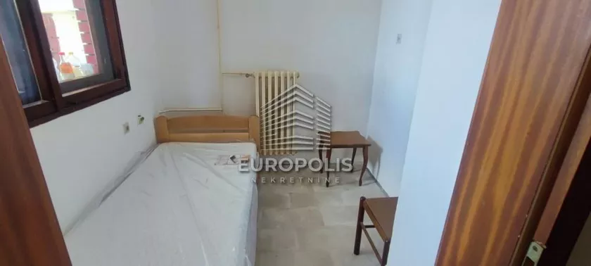 Dvosoban stan za izdavanje, Sretena Mladenovića-Mike 15, 450€, 73m² — 5