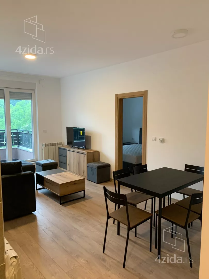 Dvosoban stan za izdavanje, Stojadina Mirkovića 68, 600€, 59m² — 10