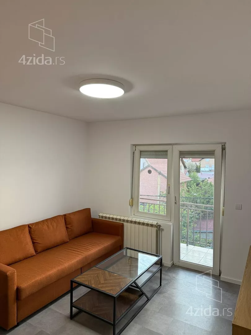 Dvosoban stan za izdavanje, Stojana Pačova, 490€, 49m² — 3