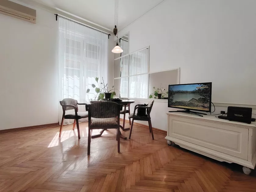 Dvosoban stan za izdavanje, Studentski Trg, 700€, 50m² — 2
