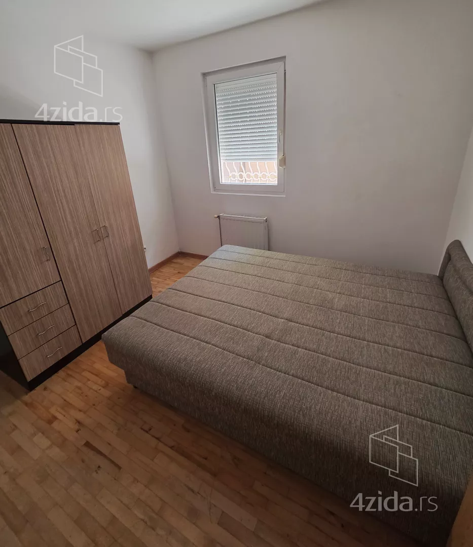 Dvosoban stan za izdavanje, Svetislava Ristića 1b, 300€, 45m² — 3
