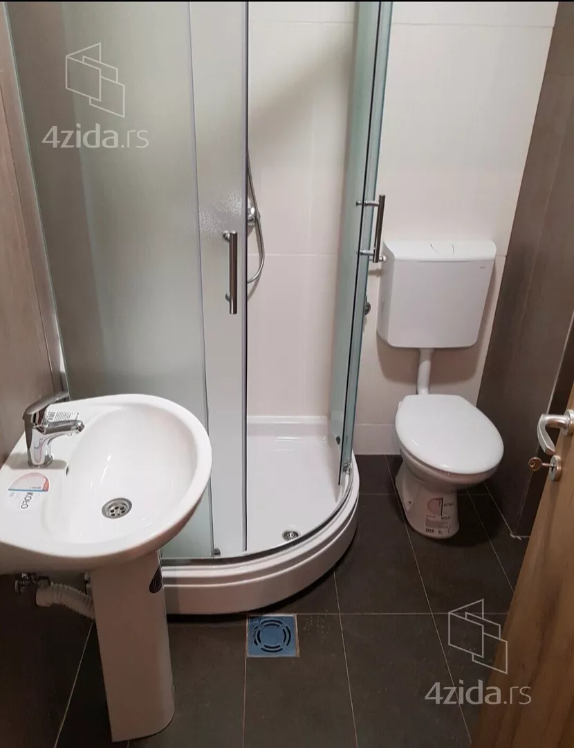 Dvosoban stan za izdavanje, Svetislava Ristića 1b, 300€, 45m² — 7