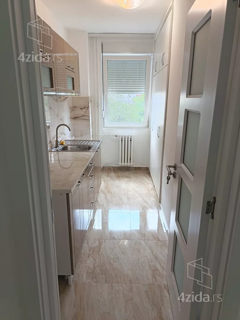Dvosoban stan za izdavanje, Trgovačka 32, 600€, 56m² — 3