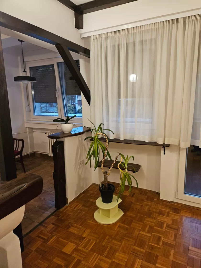 Dvosoban stan za izdavanje, Učiteljsko Naselje, 500€, 42m² — 2