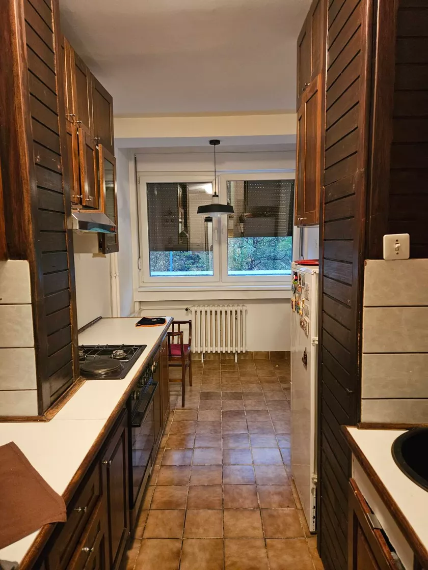 Dvosoban stan za izdavanje, Učiteljsko Naselje, 500€, 42m² — 3