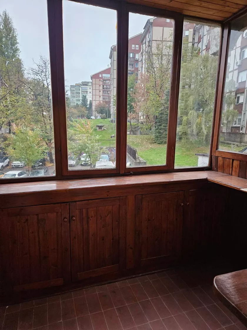 Dvosoban stan za izdavanje, Učiteljsko Naselje, 500€, 42m² — 4