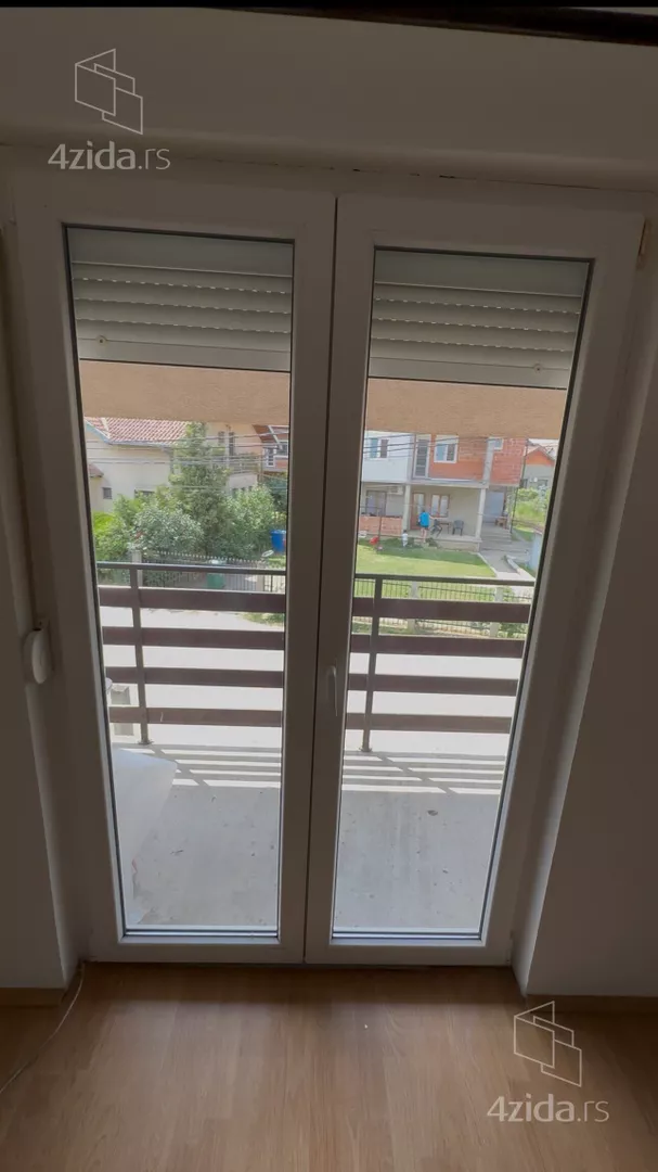 Dvosoban stan za izdavanje, Uzdinska 4A, 400€, 50m² — 3