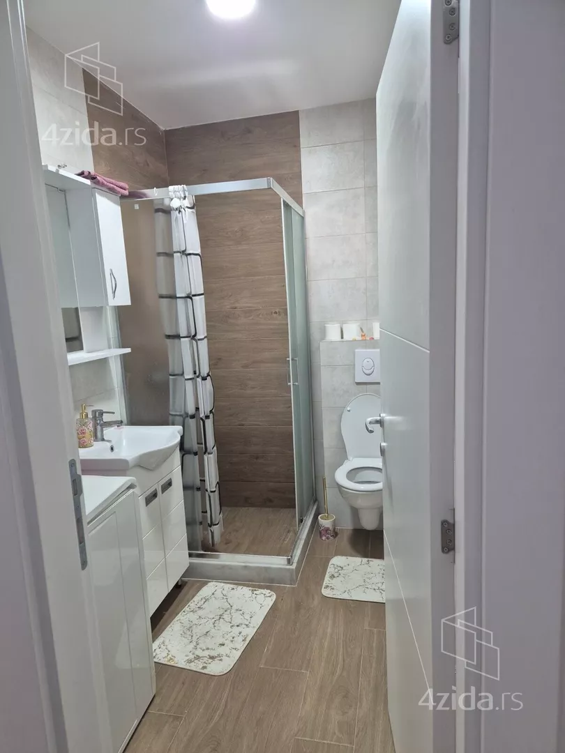 Dvosoban stan za izdavanje, Vojvođanska 530D, 450€, 46m² — 5