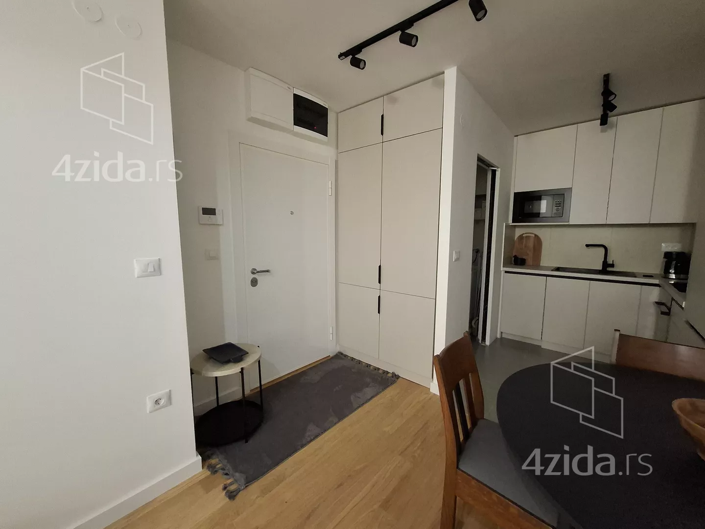 Dvosoban stan za izdavanje, Zelena Avenija, 750€, 50m² — 13