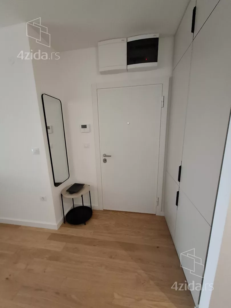 Dvosoban stan za izdavanje, Zelena Avenija, 750€, 50m² — 14