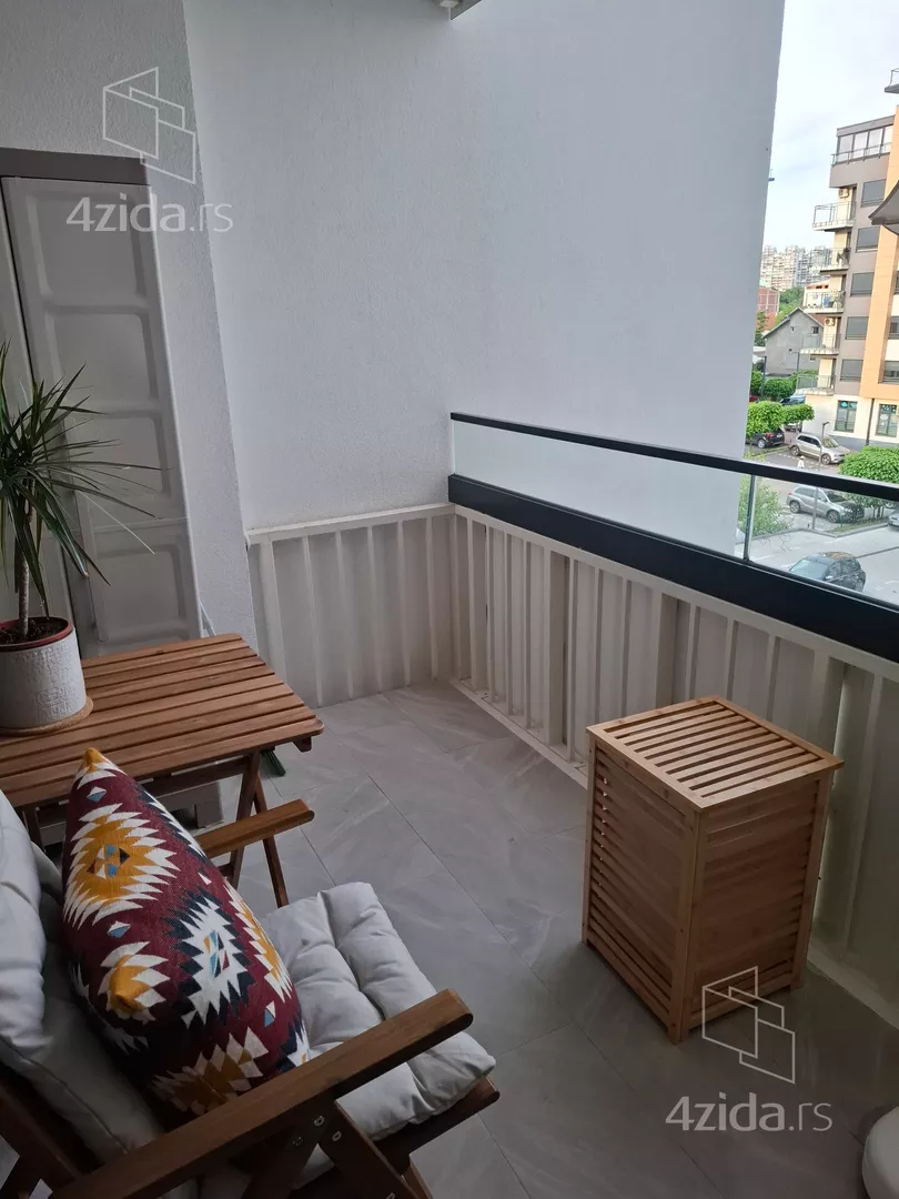 Dvosoban stan za izdavanje, Zelena Avenija, 750€, 50m² — 15