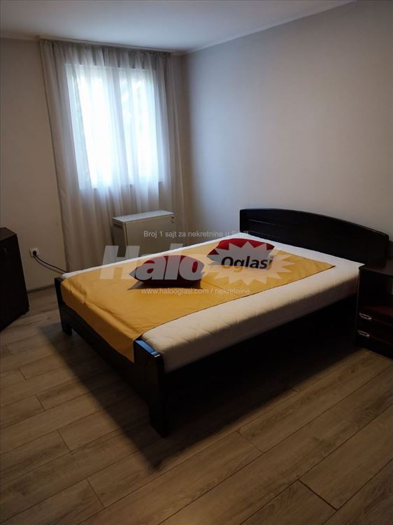 Dvosoban stan-Zemun — 4