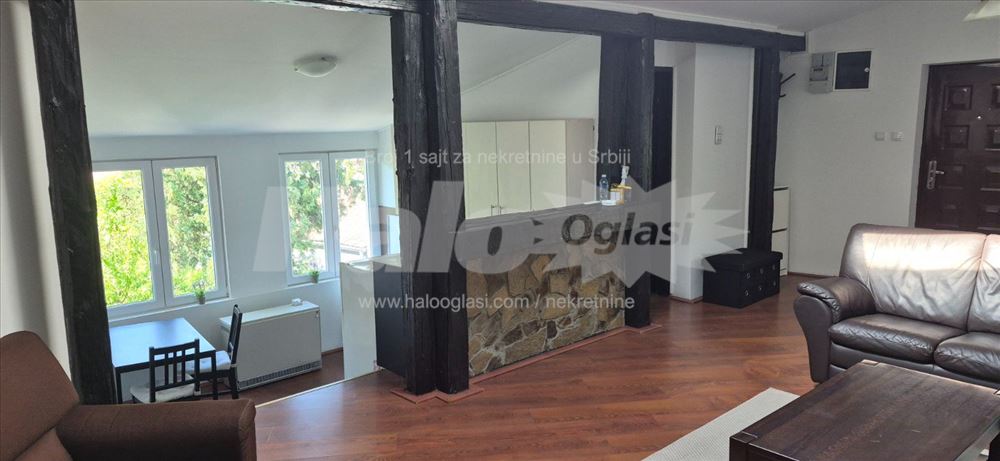 Dvosoban stan,90m2,centar Zemuna — 4