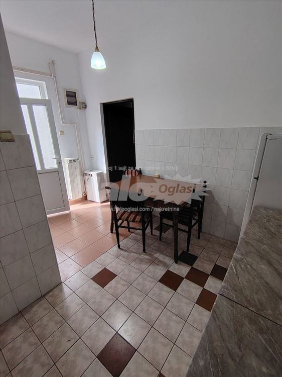 Dvosobni stan kod Đeram pijace — 5