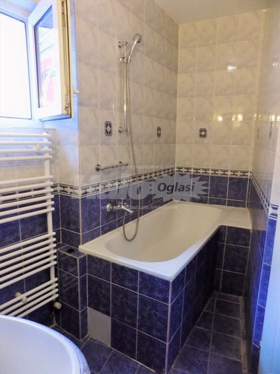 Ekonomski fakultet, idealan za 3 studenta,namešten — 5