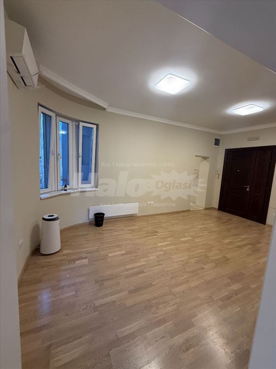 Ekskluzivan salonac – Dorćol, Strahinjića Bana — 8