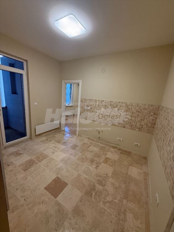 Ekskluzivan salonac – Dorćol, Strahinjića Bana — 9