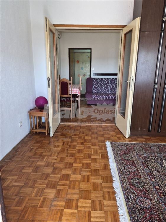 Železnik,kod škole Stefan Dečanski.48m² — 2