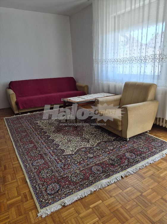 Železnik,kod škole Stefan Dečanski.48m² — 4