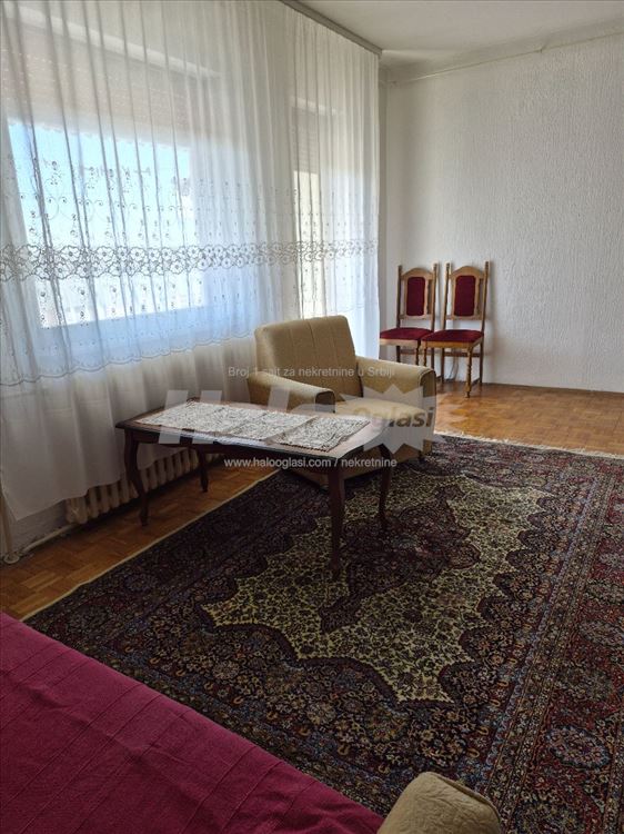 Železnik,kod škole Stefan Dečanski.48m² — 5