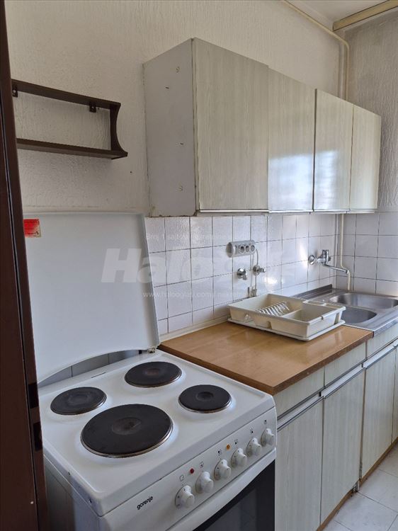 Železnik,kod škole Stefan Dečanski.48m² — 10