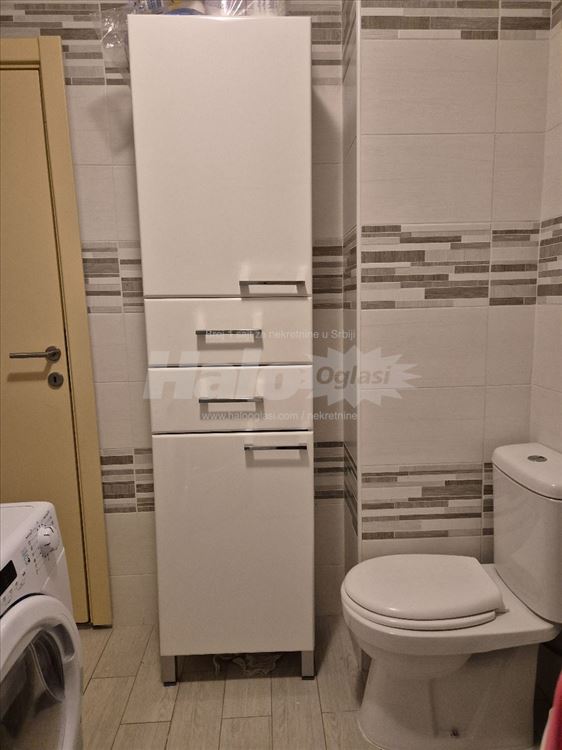 Đeram - nov, lep stan u mirnoj ulici, lep pogled — 9