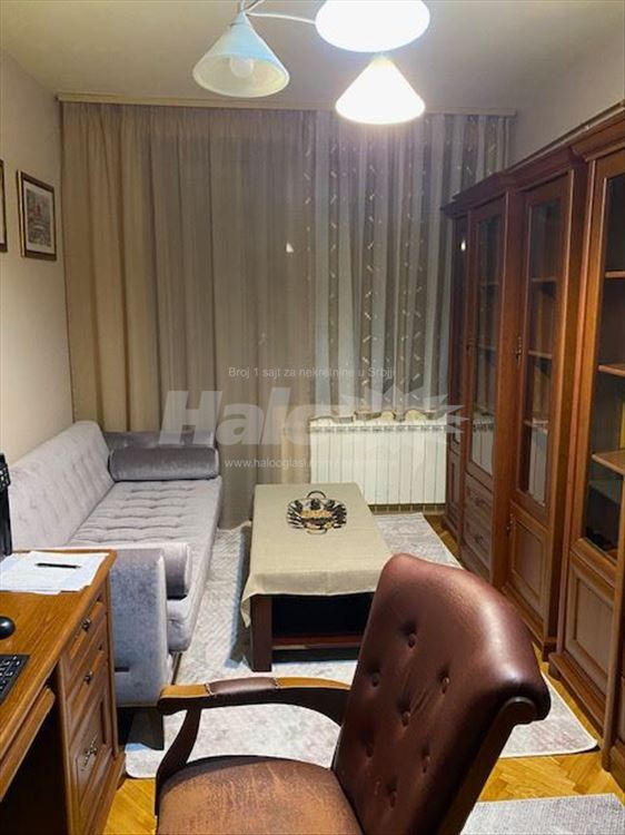 Četvorosoban renoviran stan na Zvezdari — 13