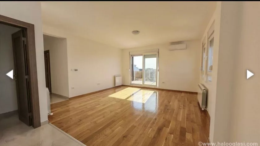 Četvorosoban stan na prodaju, Batajnica, 139.000€, 58m² — 4