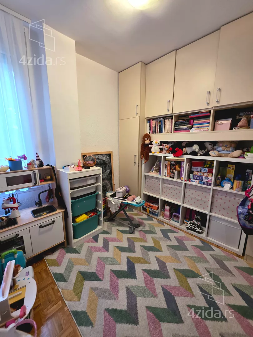 Četvorosoban stan na prodaju, Jasenova, 305.000€, 94m² — 12