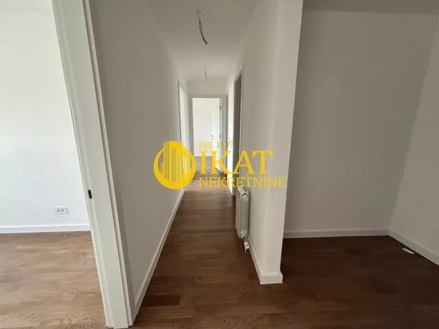 Četvorosoban stan na prodaju, Jasenovog Lista 4, 99.000€, 102m² — 3