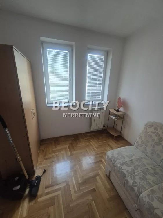 Četvorosoban stan na prodaju, Lazarevac (mesto), 120.000€, 93m² — 2