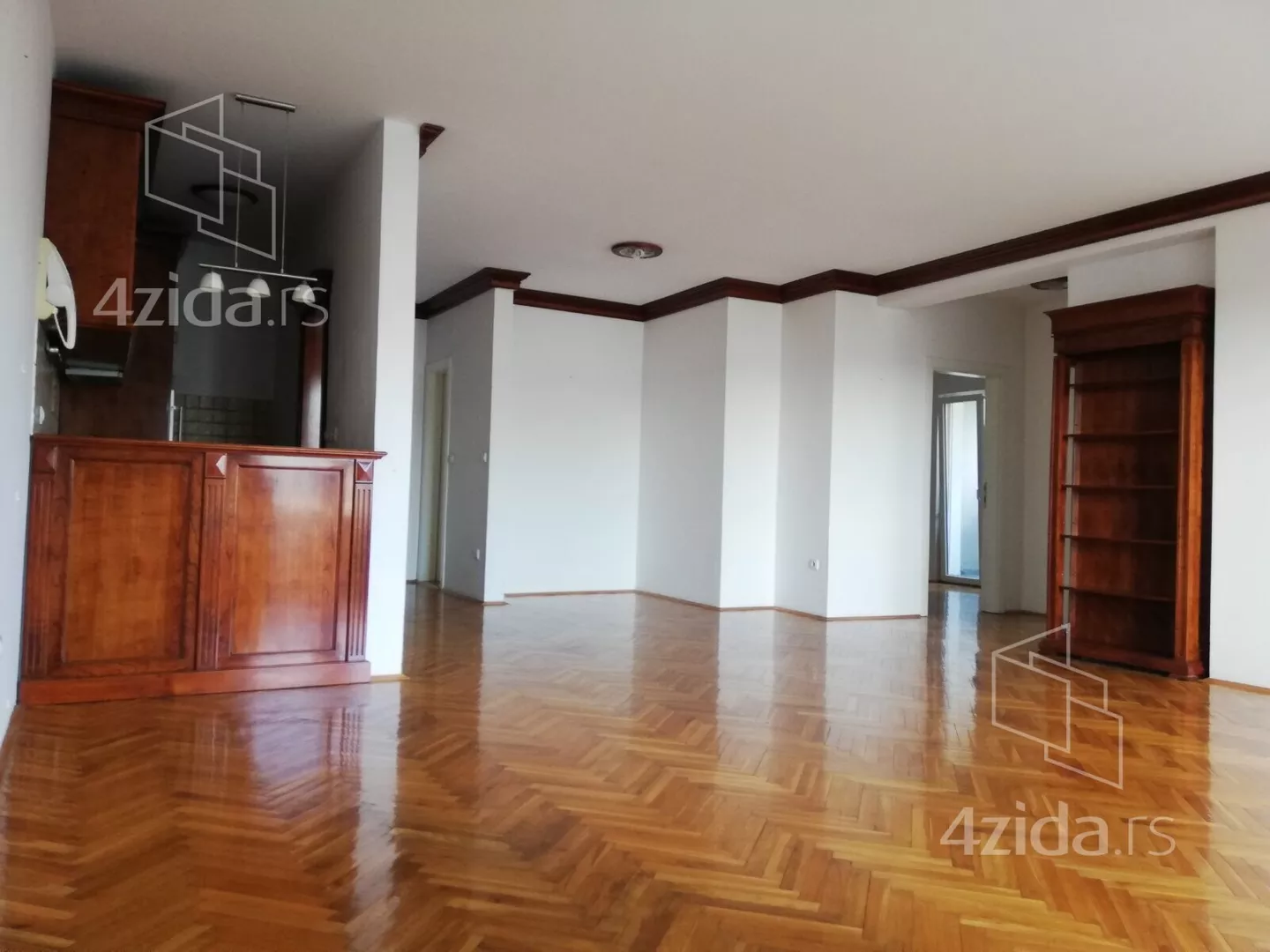 Četvorosoban stan na prodaju, Miloja Đaka 21, 465.000€, 117m² — 4