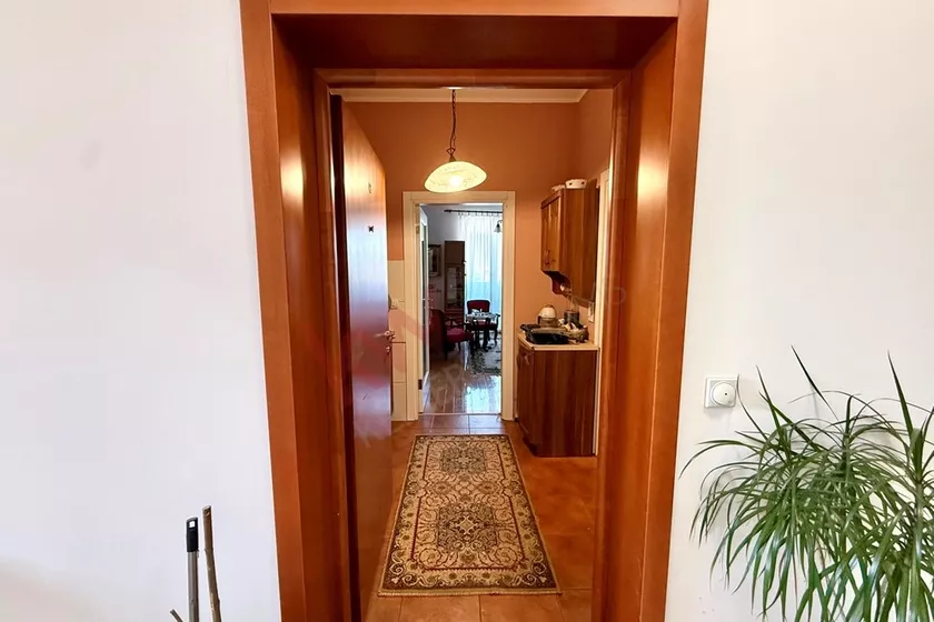 Četvorosoban stan na prodaju, Radoja Domanovića 21, 350.000€, 95m² — 2