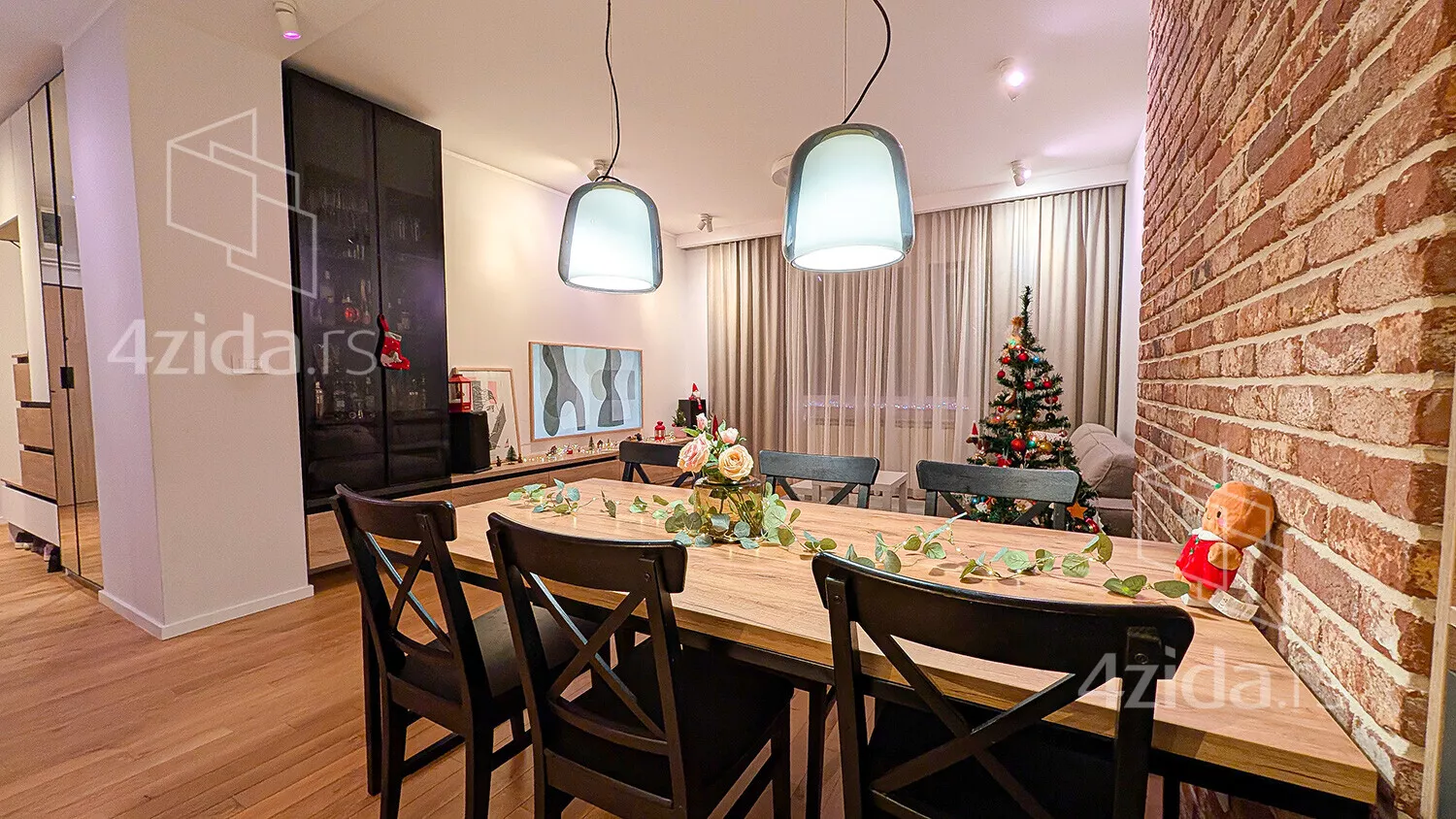 Četvorosoban stan na prodaju, Uskočka, 510.000€, 83m² — 3