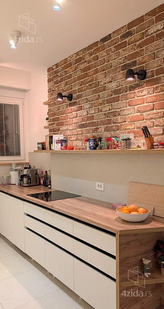 Četvorosoban stan na prodaju, Uskočka, 510.000€, 83m² — 5