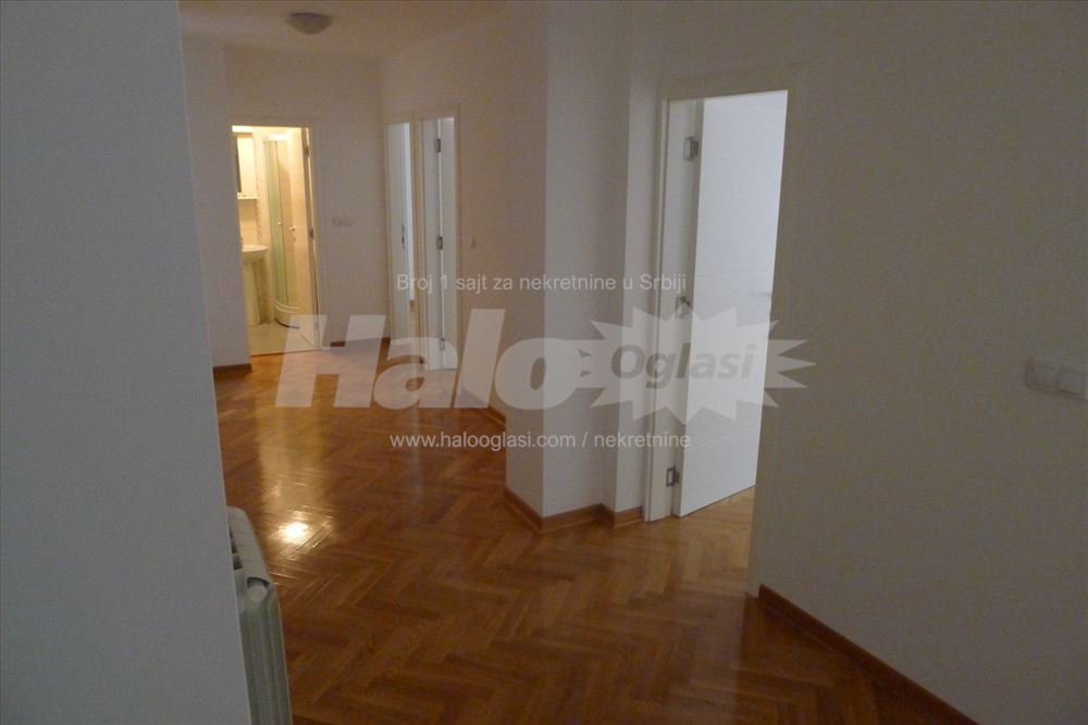 Četvorosoban stan sa dvorištem na Vračaru — 4