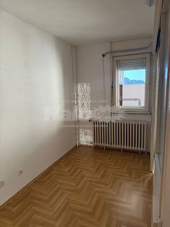 Četvorosoban stan sa terasom u Zemunu — 10