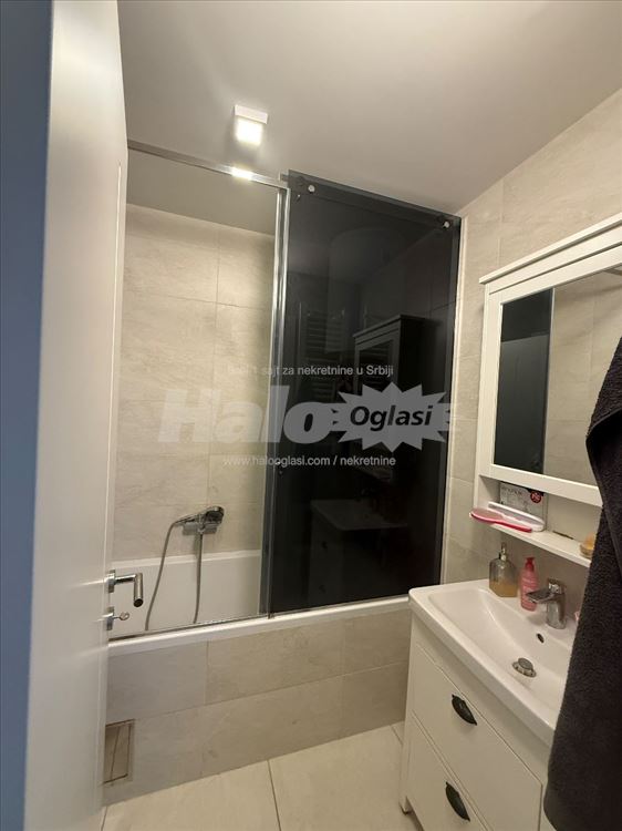 Četvorosoban stan Voždove kapije i 2 garažna mesta — 9