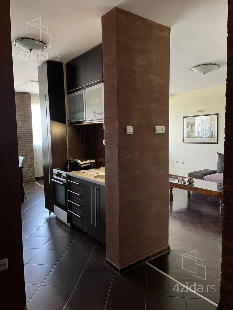 Četvorosoban stan za izdavanje, Bulevar Arsenija Čarnojevića 173, 850€, 92m² — 4