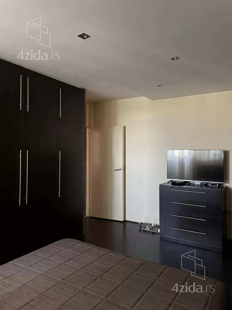 Četvorosoban stan za izdavanje, Bulevar Arsenija Čarnojevića 173, 850€, 92m² — 8
