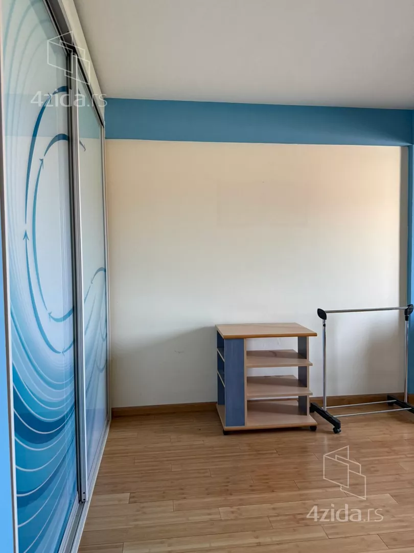 Četvorosoban stan za izdavanje, Hektorovićeva, 1.000€, 138m² — 6
