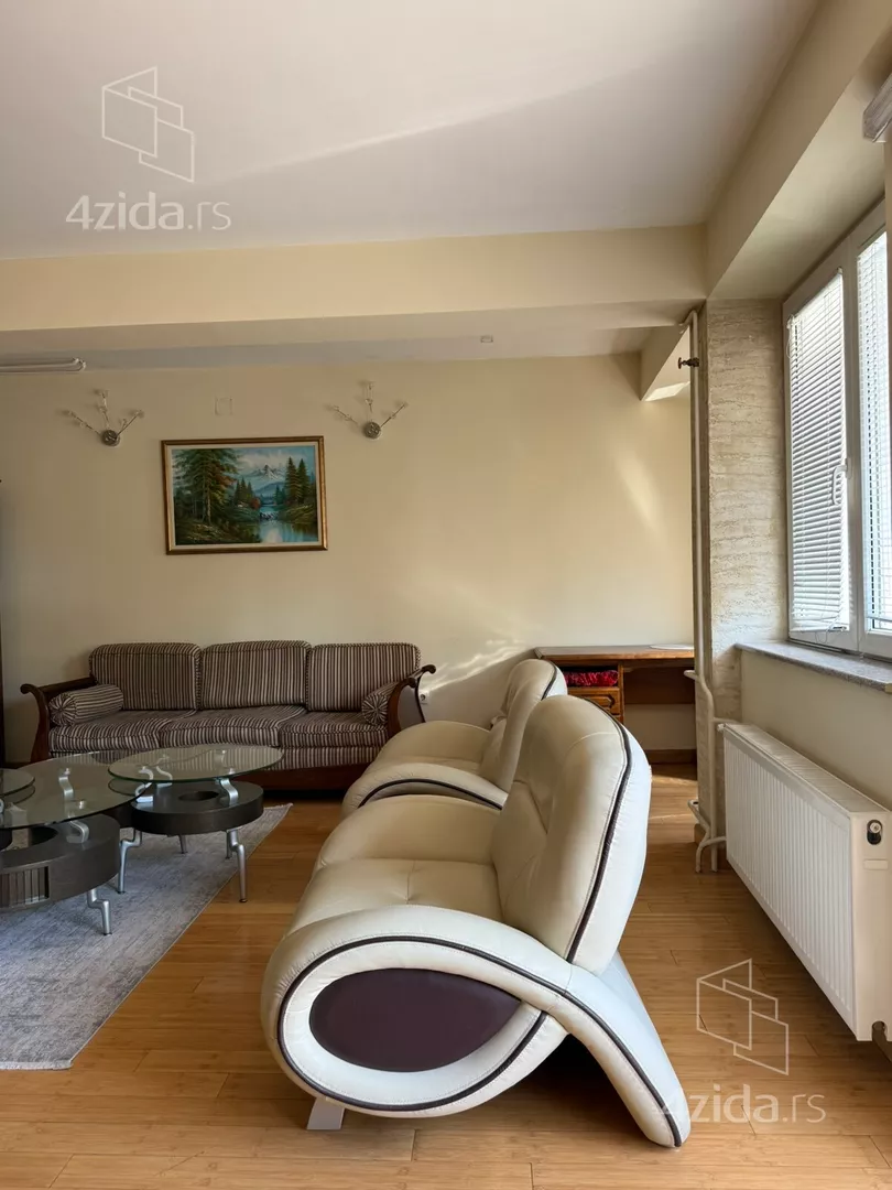 Četvorosoban stan za izdavanje, Hektorovićeva, 1.000€, 138m² — 9