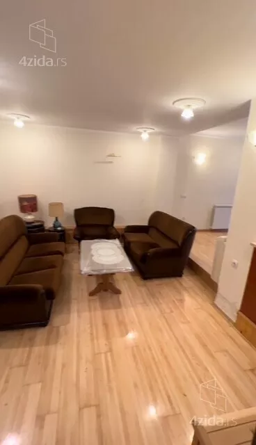 Četvorosoban stan za izdavanje, Jevrema Grujića, 1.100€, 106m² — 5
